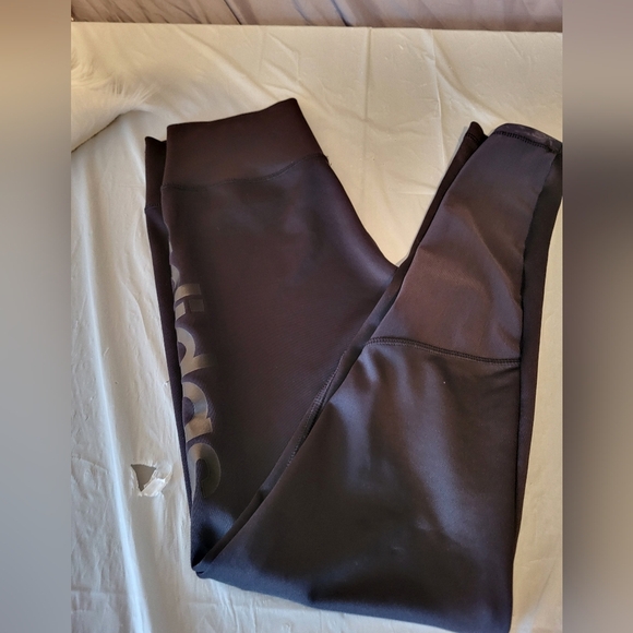 Adidas Black Leggings ,size Small (24) - Picture 2 of 6